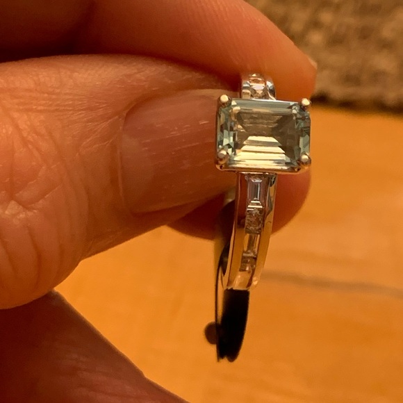 NEW 14KW Gorgeous Emerald Cut Aqua Marine Ring - Picture 11 of 16